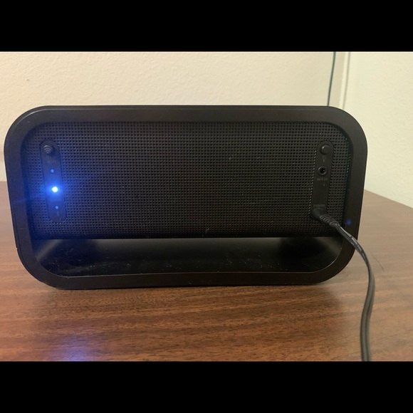 Brooke stone wired Bluetooth speaker - Picture 3 of 3